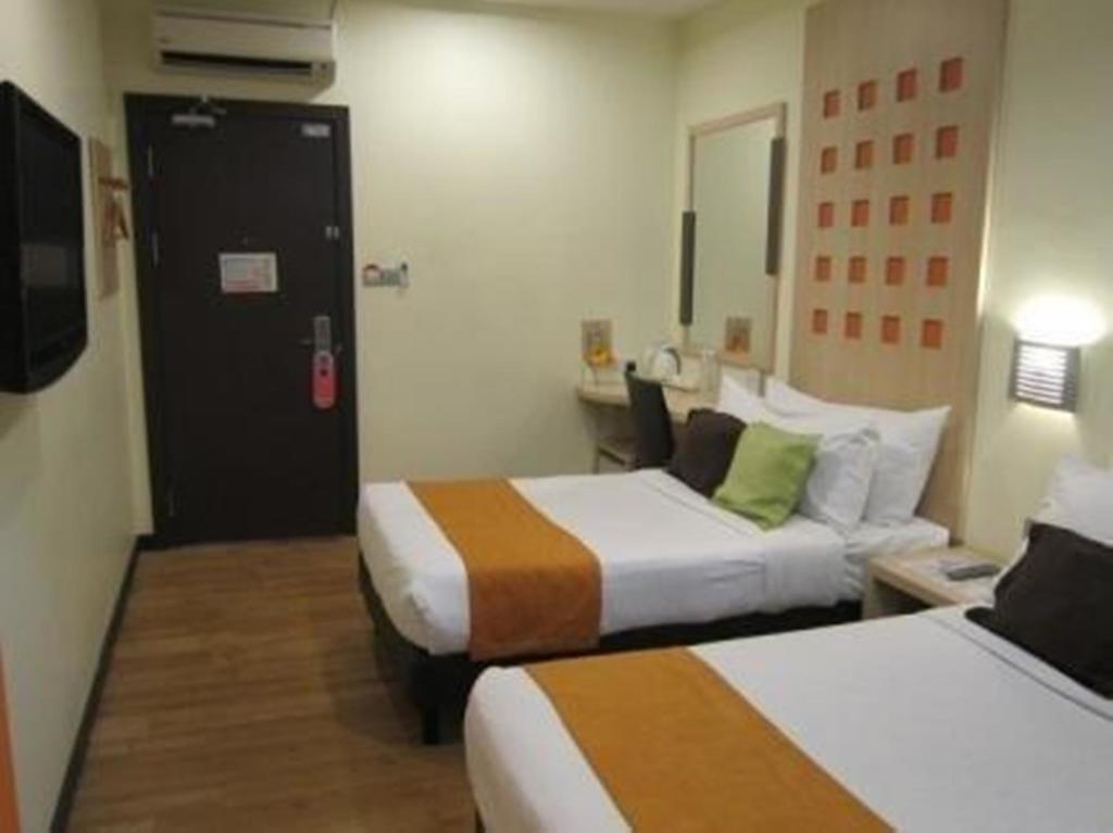 Hotel 98 Kuching Rom bilde